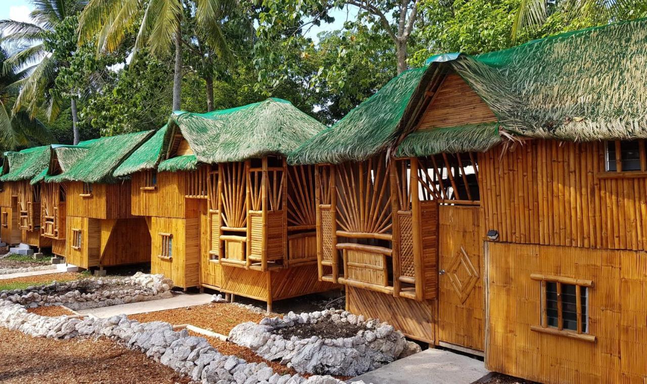 Nirvana Bamboo&Dive resort Moalboal Exterior foto